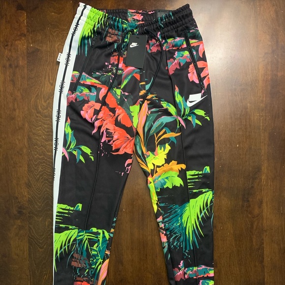 nike floral pants